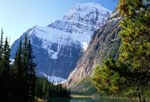 4月16日星期四，农历二月廿九，工作愉快，平安喜乐